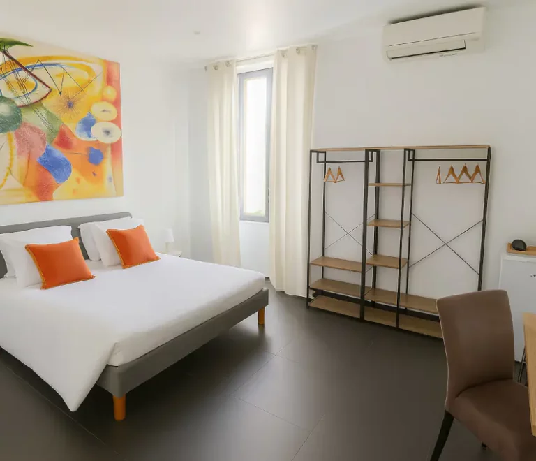 Chambre Zen apaisante Hôtel La Cigale à La Croix-Valmer proche Golfe de Saint-Tropez