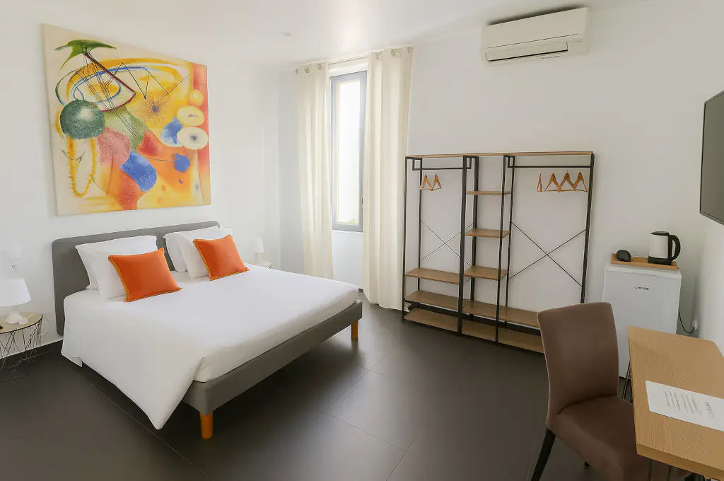 Chambre Zen apaisante Hôtel La Cigale à La Croix-Valmer proche Golfe de Saint-Tropez