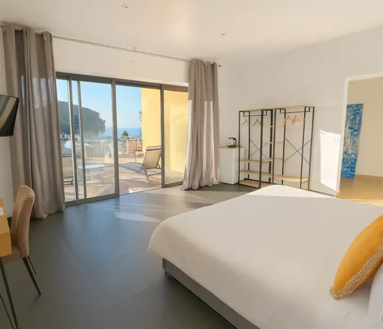 Suite luxe Hôtel La Cigale à La Croix-Valmer proche Golfe de Saint-Tropez